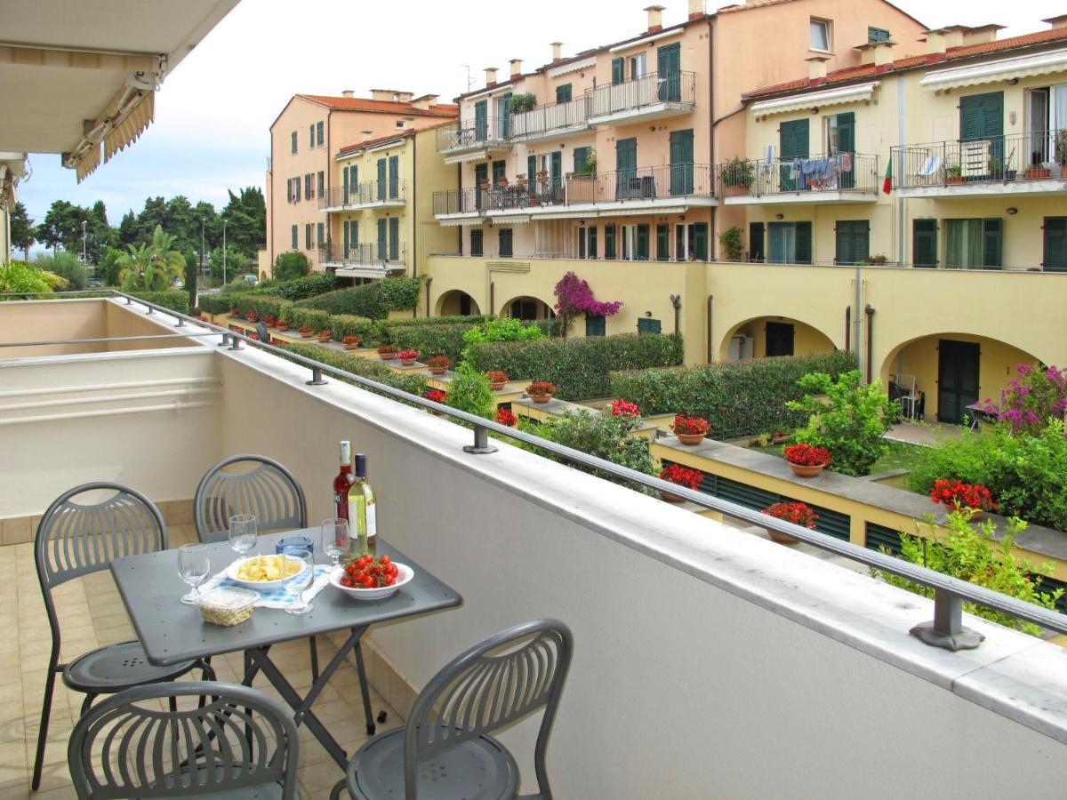 Apartment Cala Azzurra - Imp312 By Interhome Imperia Eksteriør billede