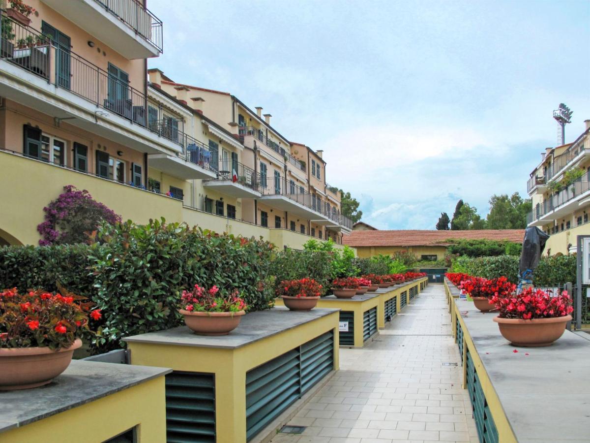 Apartment Cala Azzurra - Imp312 By Interhome Imperia Eksteriør billede